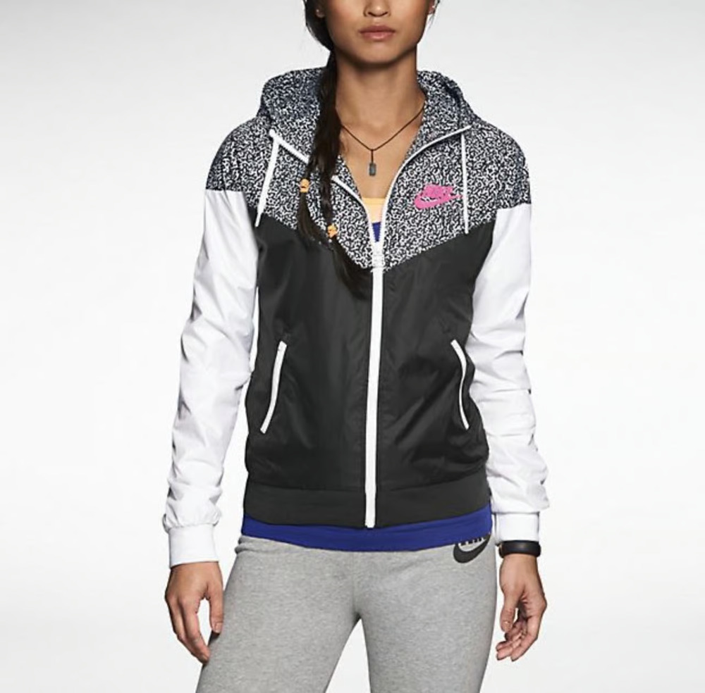 NIKE Women's Medium WINDRUNNER AOP Jacket White Black Pink Logo Full Zip Hooded